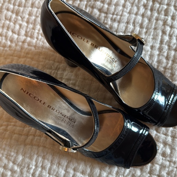 Nicole Brundage for Furla black patent Italian leather heels Euro 37 - Picture 4 of 9